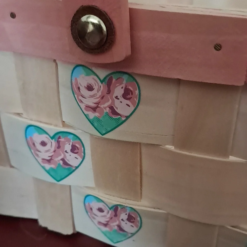 New Cottagecore Longaberger Style Basket With Hearts And Roses